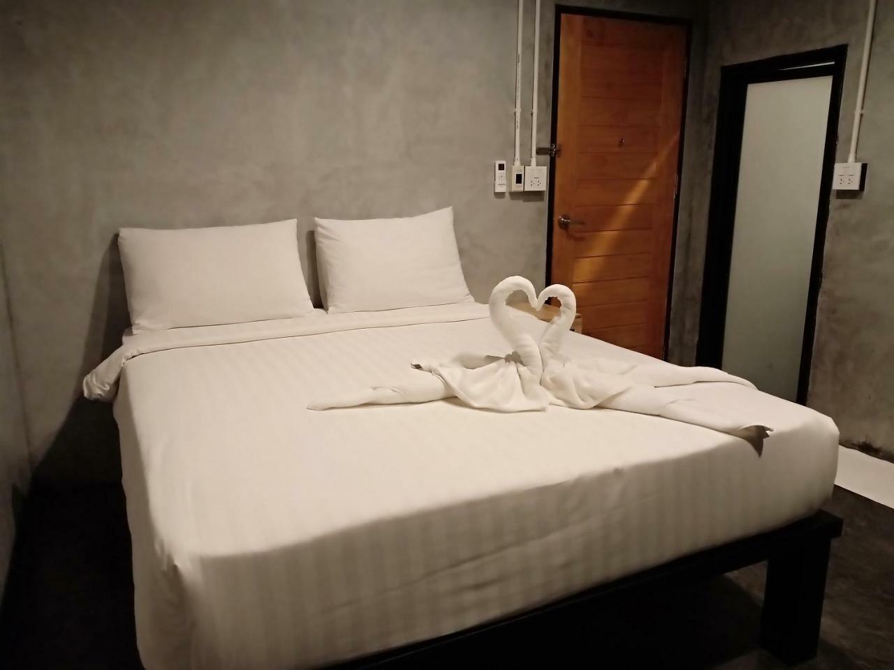 Loftel @ Nakhon Hostel Nakhon Si Thammarat Luaran gambar